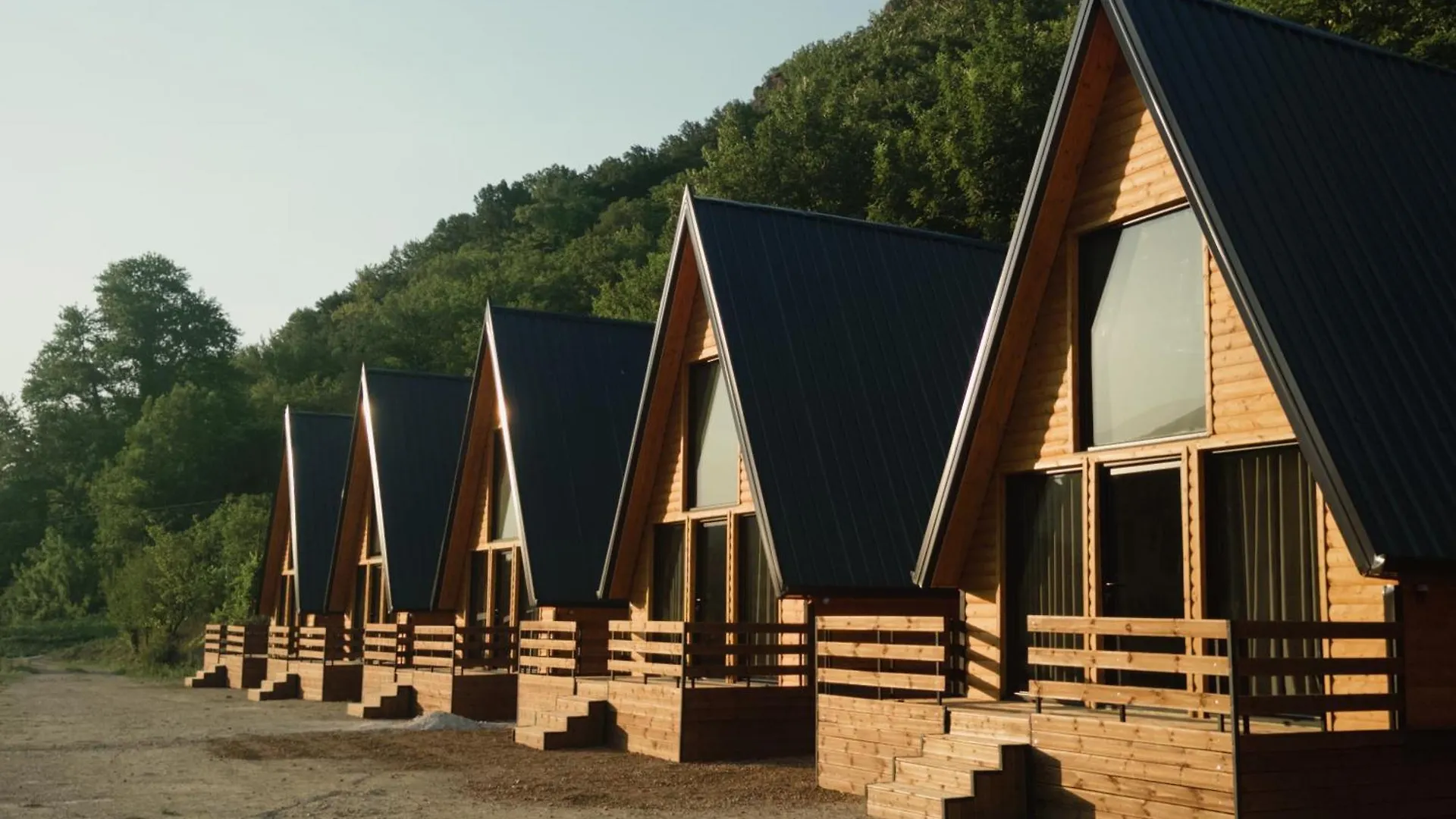 شاليه The Wooden Village - By Nemercka Përmet